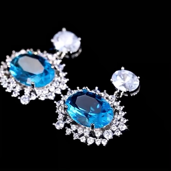 ✨Oval Blue Aquamarine Halo Earring✨✨ - Picture 4 of 5